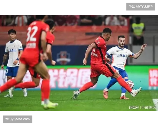 谢文能7.7分紧随其后 年轻中场展现攻守平衡能力 谢文能7.7分紧随其后 年轻中场展现攻守平衡能力